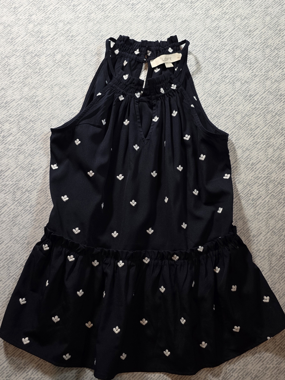 1Ann Taylor LOFT Navy Blue Sleeveless Blouse with White Embroidery XXS